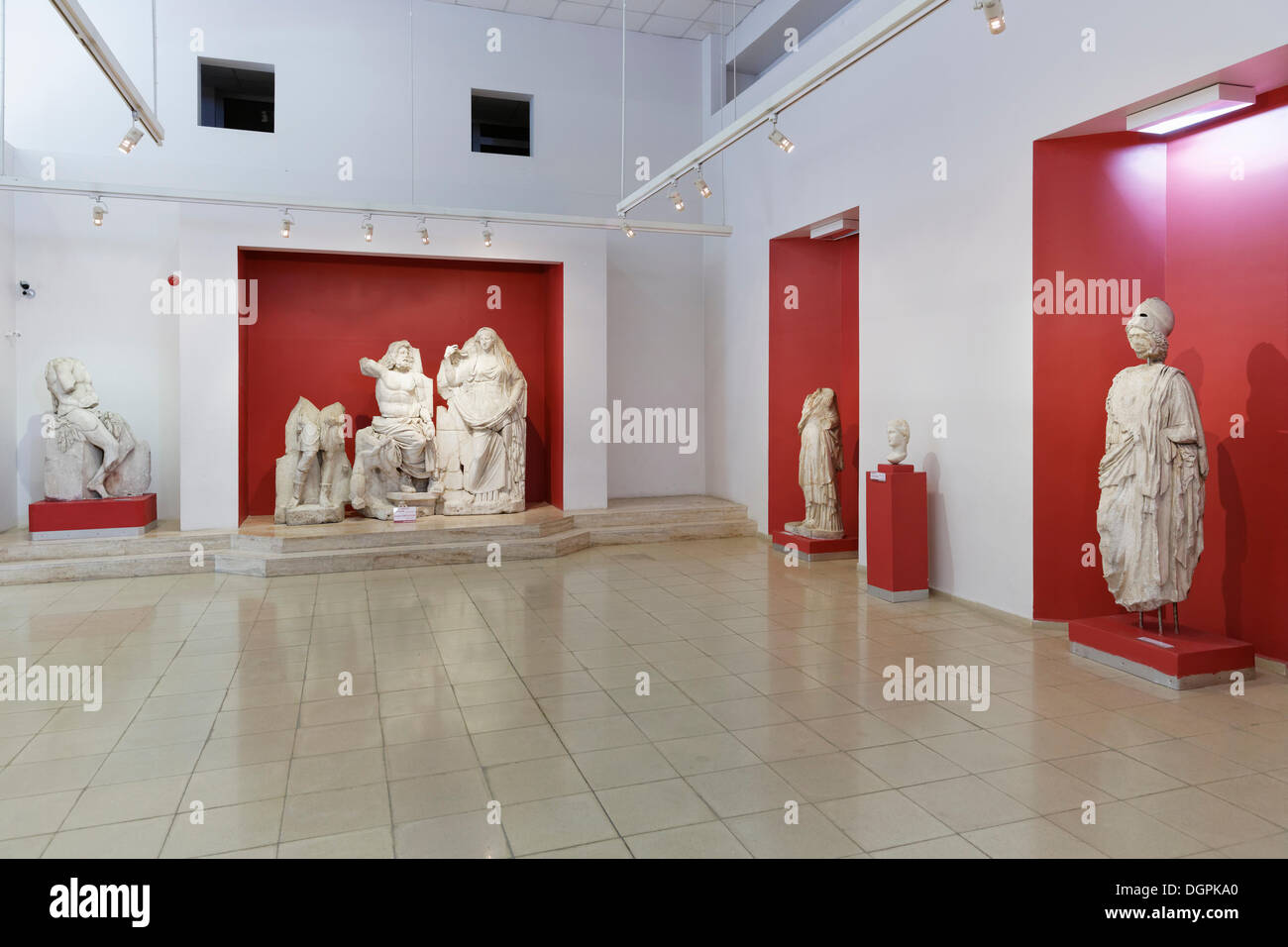 Demetra e Poseidone e altre statue, Izmir Museo di Storia e Arte, Izmir Tarih ve Sanat Müzesi, Izmir, İzmir Provincia Foto Stock