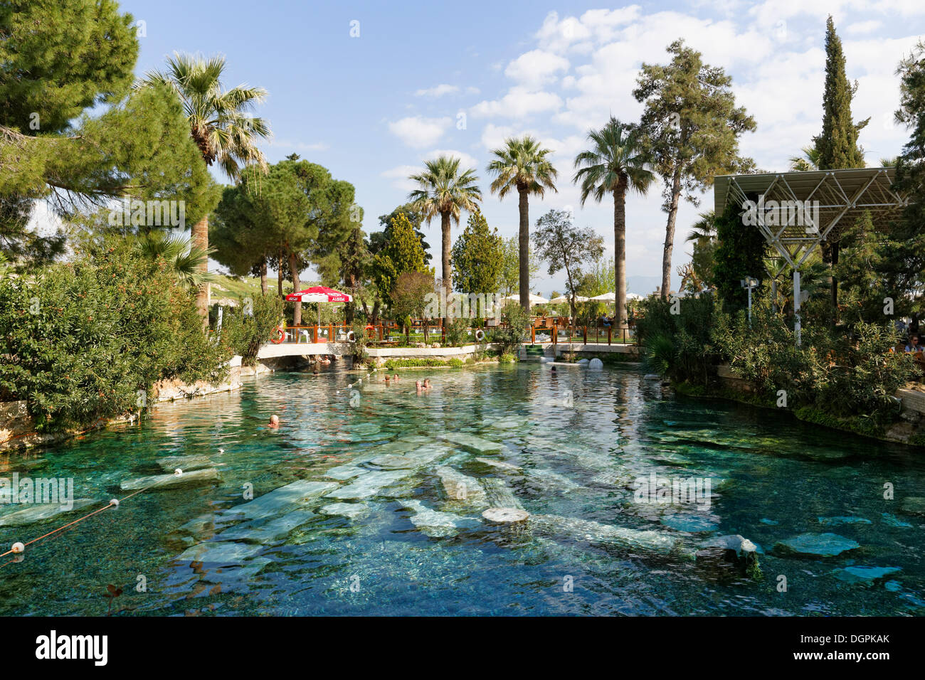 Antica piscina, Pamukkale piscina termale, resti della città antica di Hierapolis, Hierapolis, nei pressi di Pamukkale, Denizli Provincia Foto Stock