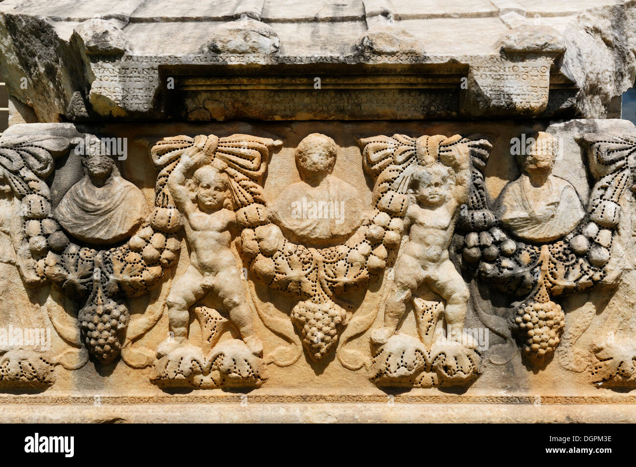Sarcofago antico, Aphrodisias, Aydin provincia, regione del Mar Egeo, Turchia Foto Stock