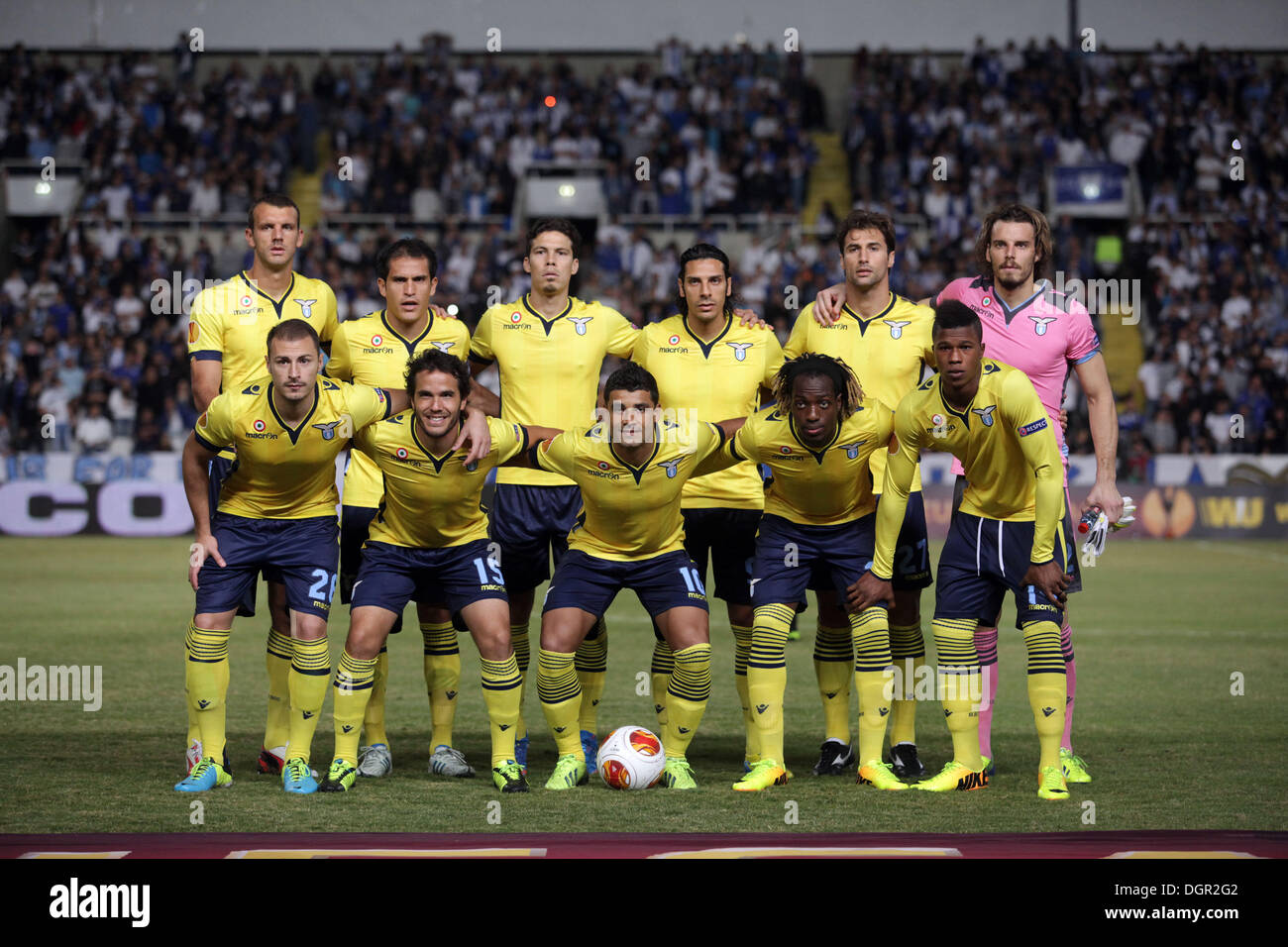 Laziale del team durante la loro Europa League Soccer match contro Apollon Limassol a GSP stadium di Nicosia, Cipro, giovedì 24 ottobre, 2013 Foto Stock