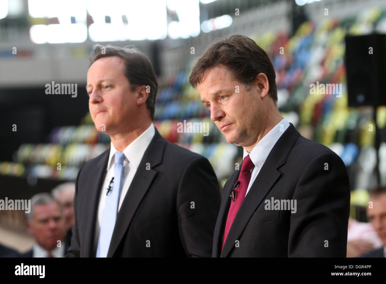 Primo Ministro britannico David Cameron e il Vice Primo Ministro Nick Clegg insieme. Foto Stock