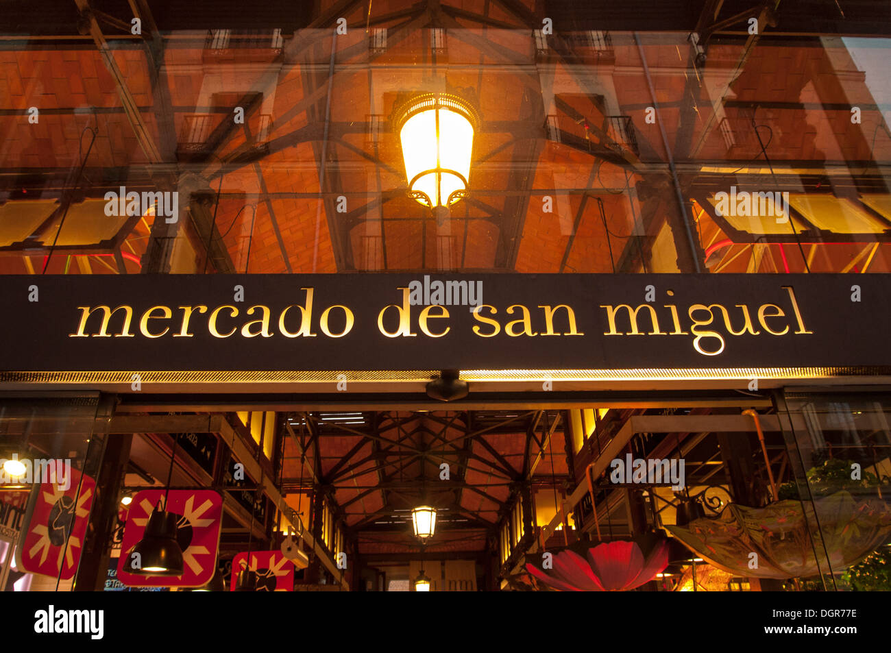El Mercado de San Miguel, Madrid, España Foto Stock