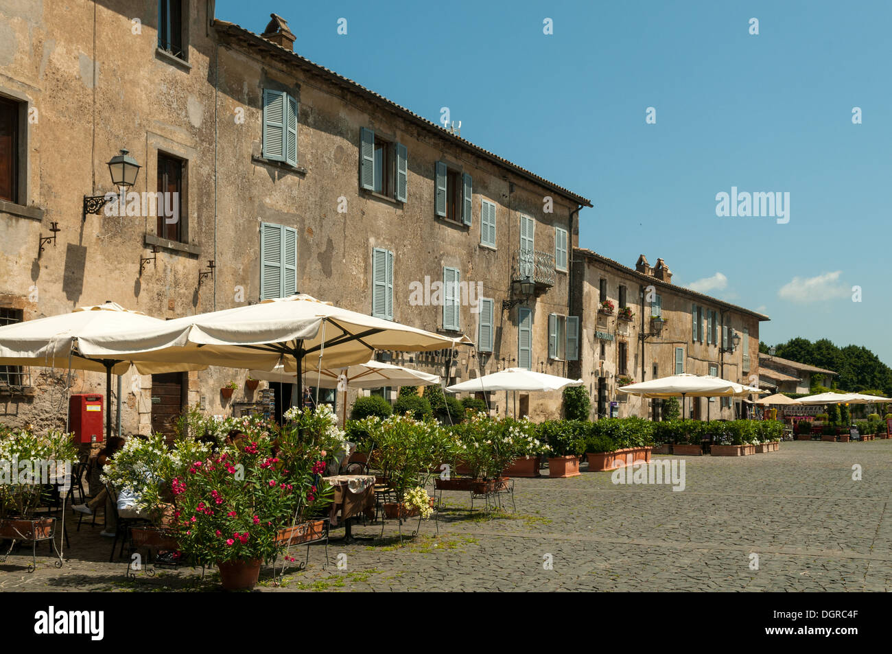 Caffè sulla Piazza Duomo, Orvieto, Umbria, Italia Foto Stock