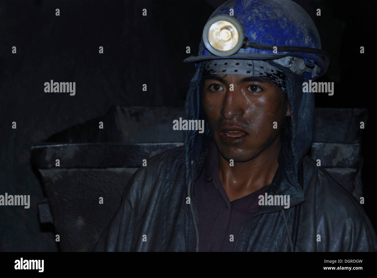 Miner in Cerro Rico, ricco di montagna, Potosi, Bolivia, SUD AMERICA Foto Stock