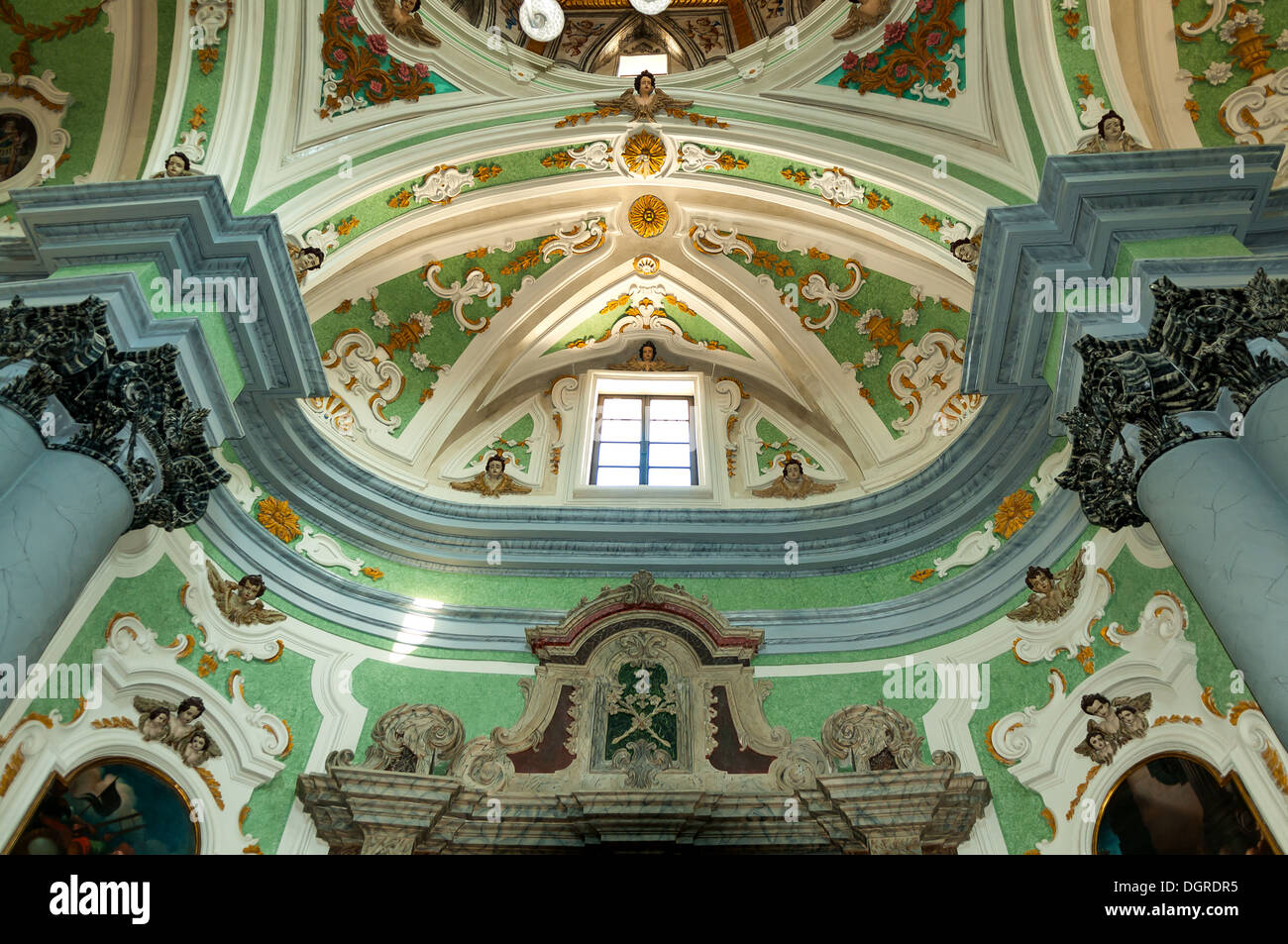 Arte a soffitto nella Chiesa del Purgatorio, Matera, Basilicata, Italia Foto Stock