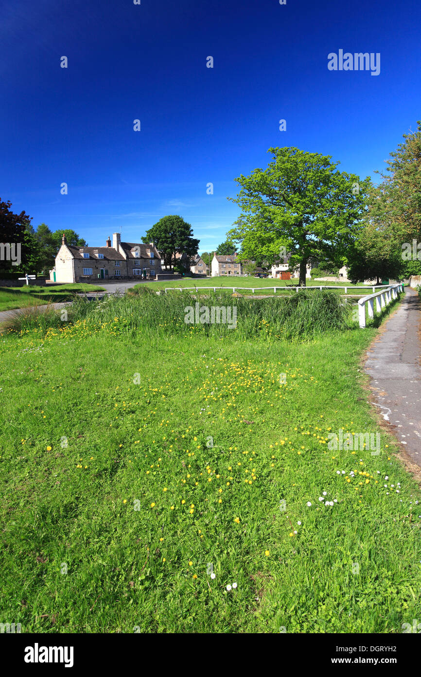 Estate vista sul villaggio Barrowden, Rutland County, England, Regno Unito Foto Stock