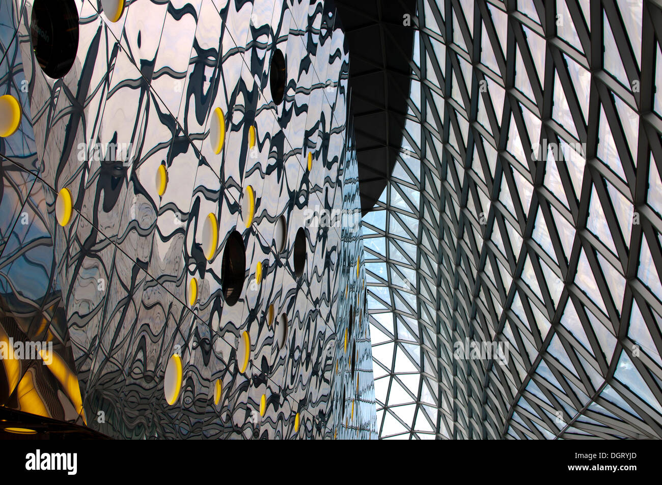 Dettagli architettonici, Myzeil shopping centre, Frankfurt am Main, Hesse Foto Stock