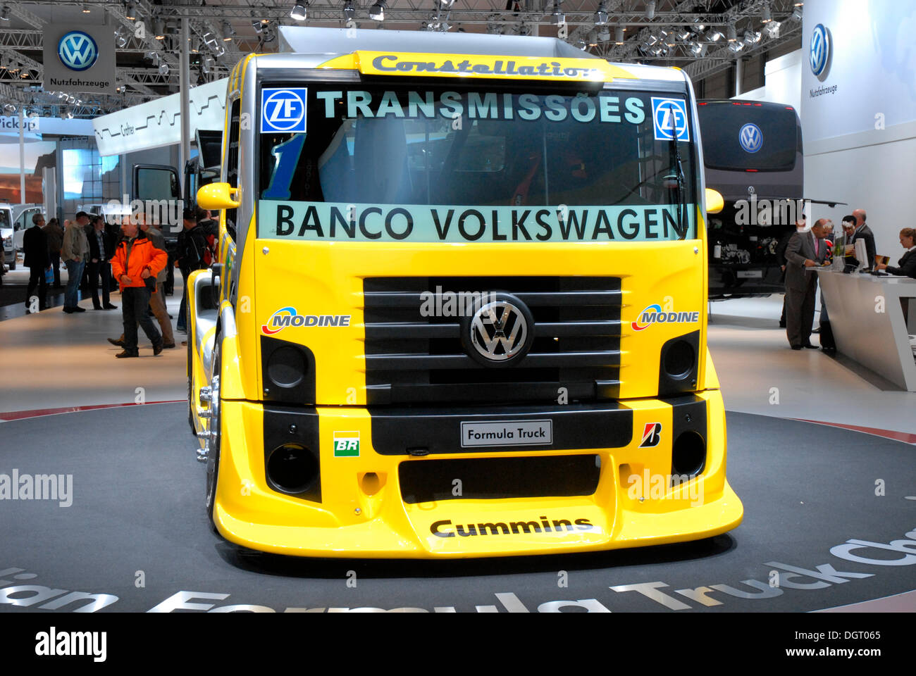 Supporto della Volkswagen al IAA Nutzfahrzeuge veicoli commerciali la fiera di Hannover, Bassa Sassonia Foto Stock