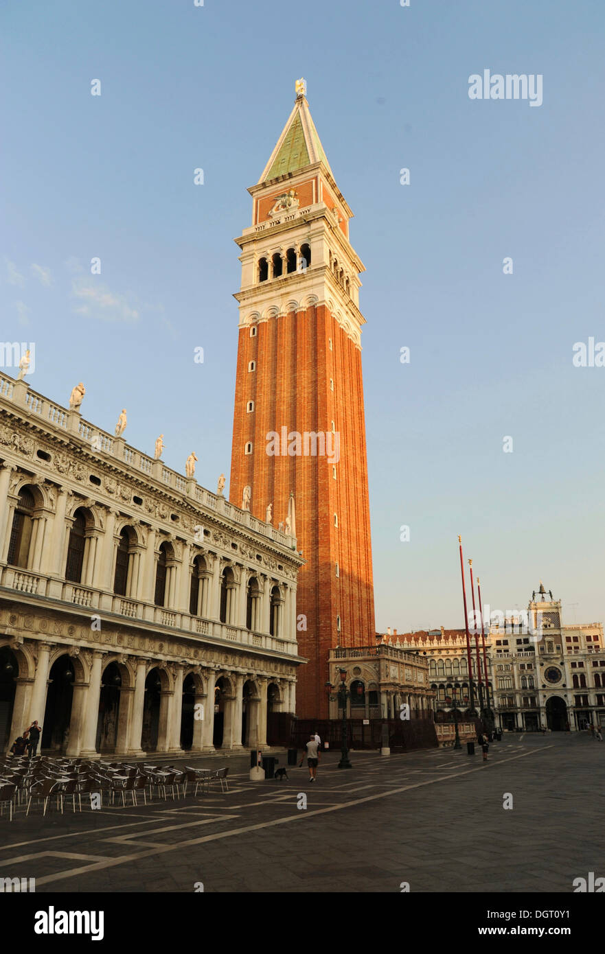 Il Campanile di Piazza San Marco, Piazza San Marco, Venezia, Sito Patrimonio Mondiale dell'UNESCO, Veneto, Italia, Europa Foto Stock