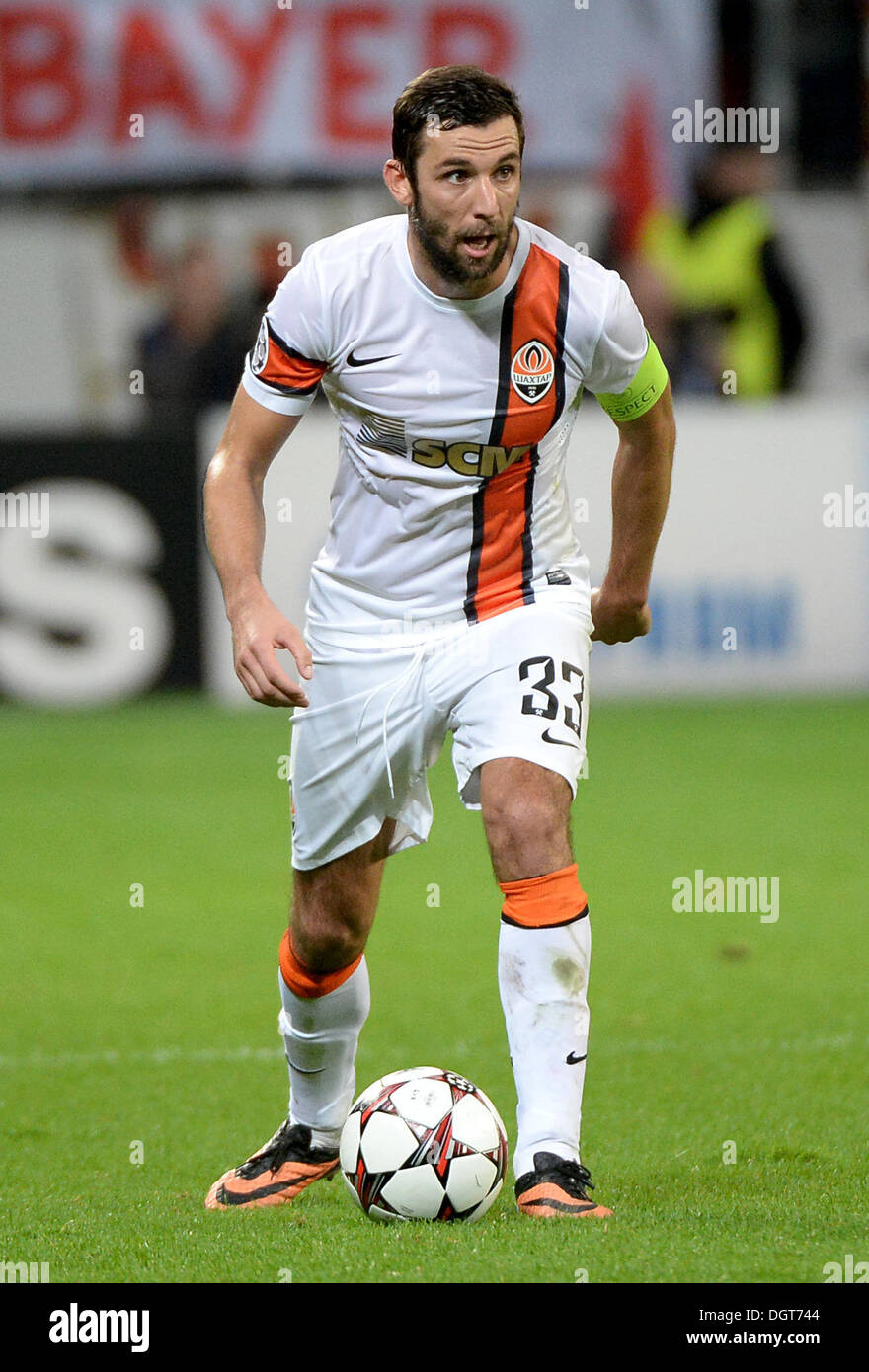 Leverkusen, Germania. 23 Ott, 2013. Donetsk's Darijo Srna durante la Champions League gruppo un match tra Bayer 04 Leverkusen e FC Shakhtar Donetsk al BayArena a Leverkusen, Germania, 23 ottobre 2013. Foto: Jan-Philipp Strobel/dpa/Alamy Live News Foto Stock