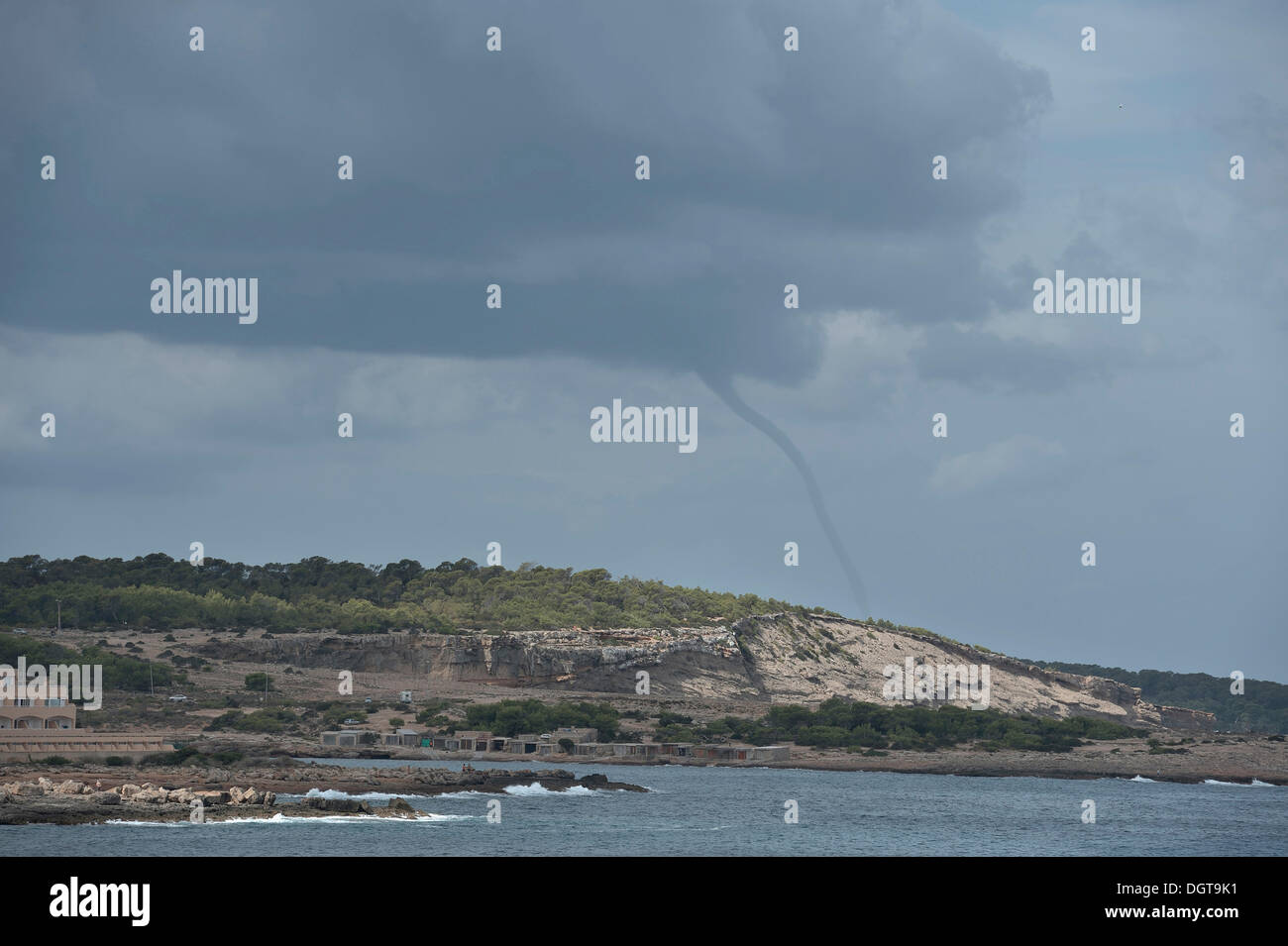 Tornado vicino a Sant Antoni, Ibiza, Pitiusic isole o isole di pino, isole Baleari, Spagna, Europa Foto Stock