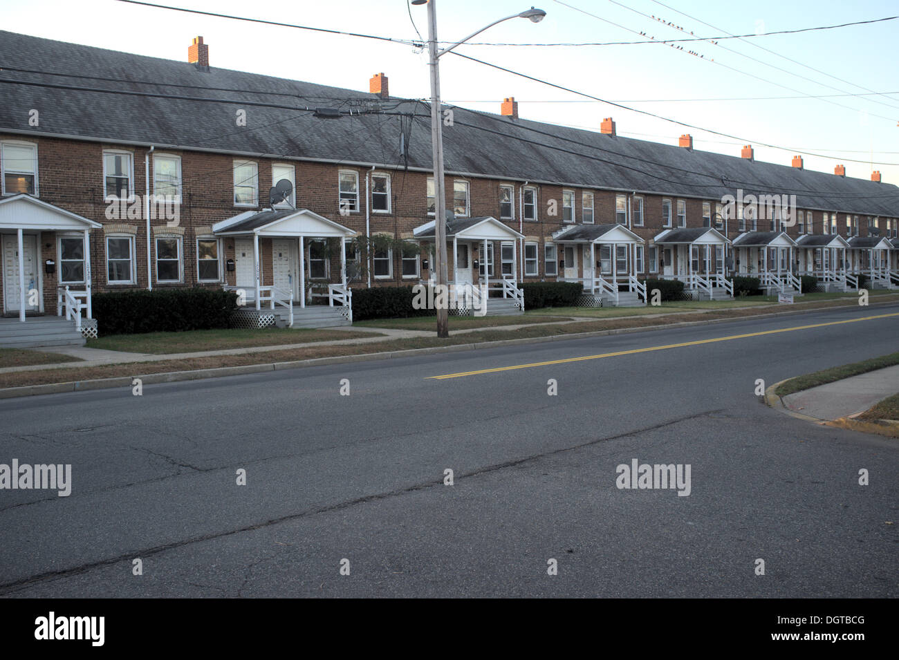 Macarthur Manor Apartments si trovano ancora vacante un anno dopo l uragano Sandy rese inabitabili in Sayreville, NJ. Essi sono pianificati per essere abbattute Sayreville, New Jersey, USA. Foto Stock