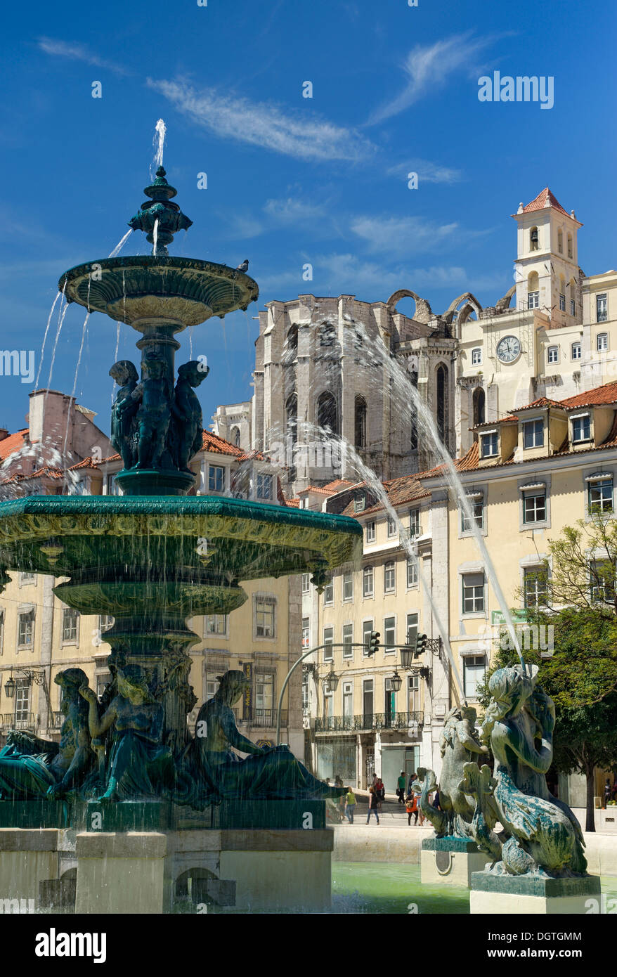 Il Portogallo, Lisbona, fontana barocca in piazza Rossio Foto Stock