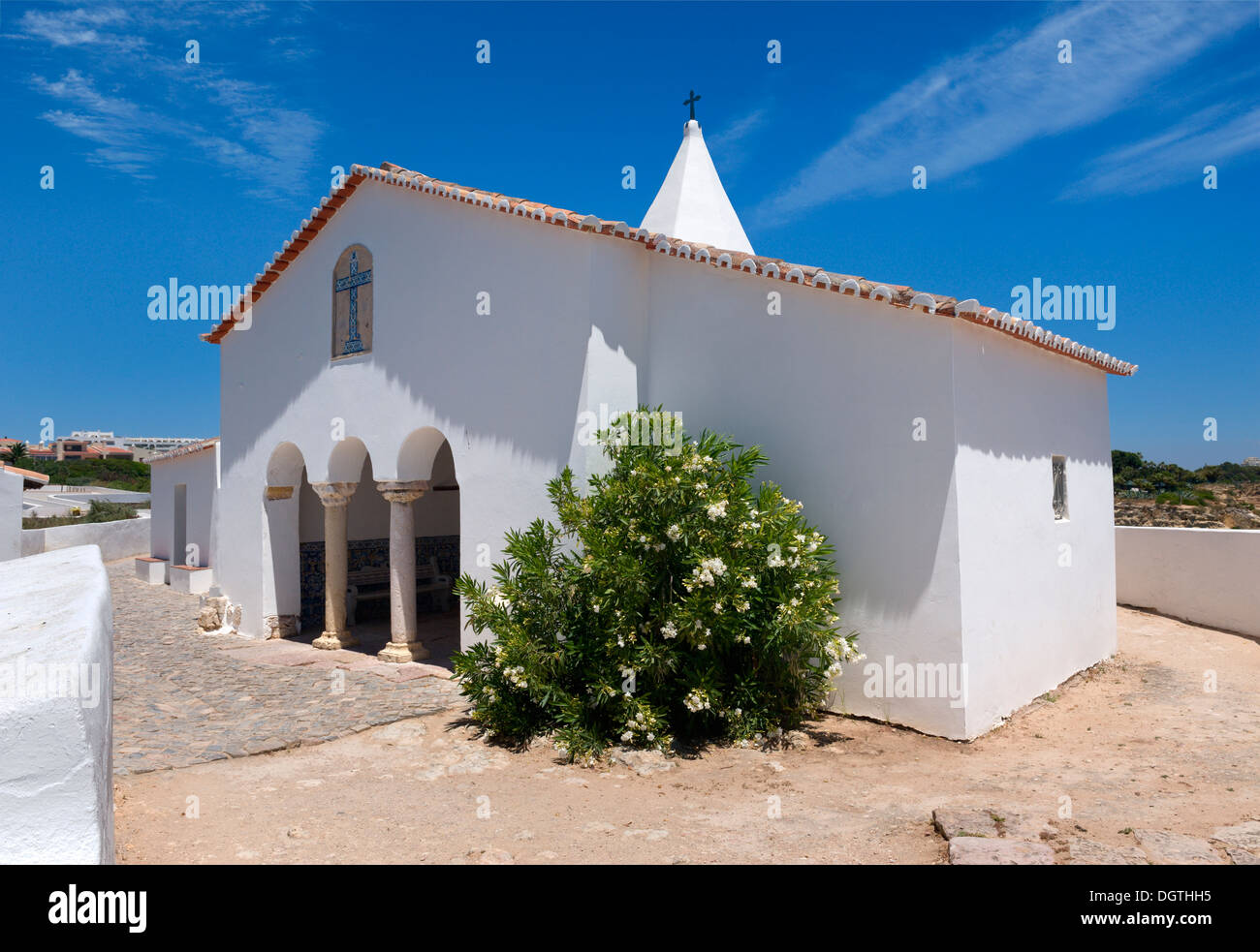 Il Portogallo, Algarve, Armação de Pera, Nossa Senhora da Rocha cappella Foto Stock