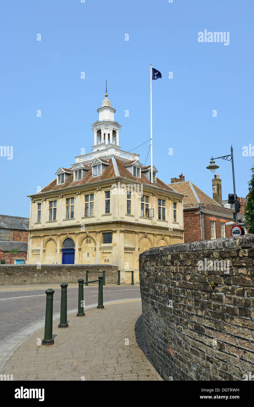 Xvii secolo Custom House, Hereford Quay, King's Lynn, Norfolk, Inghilterra, Regno Unito Foto Stock