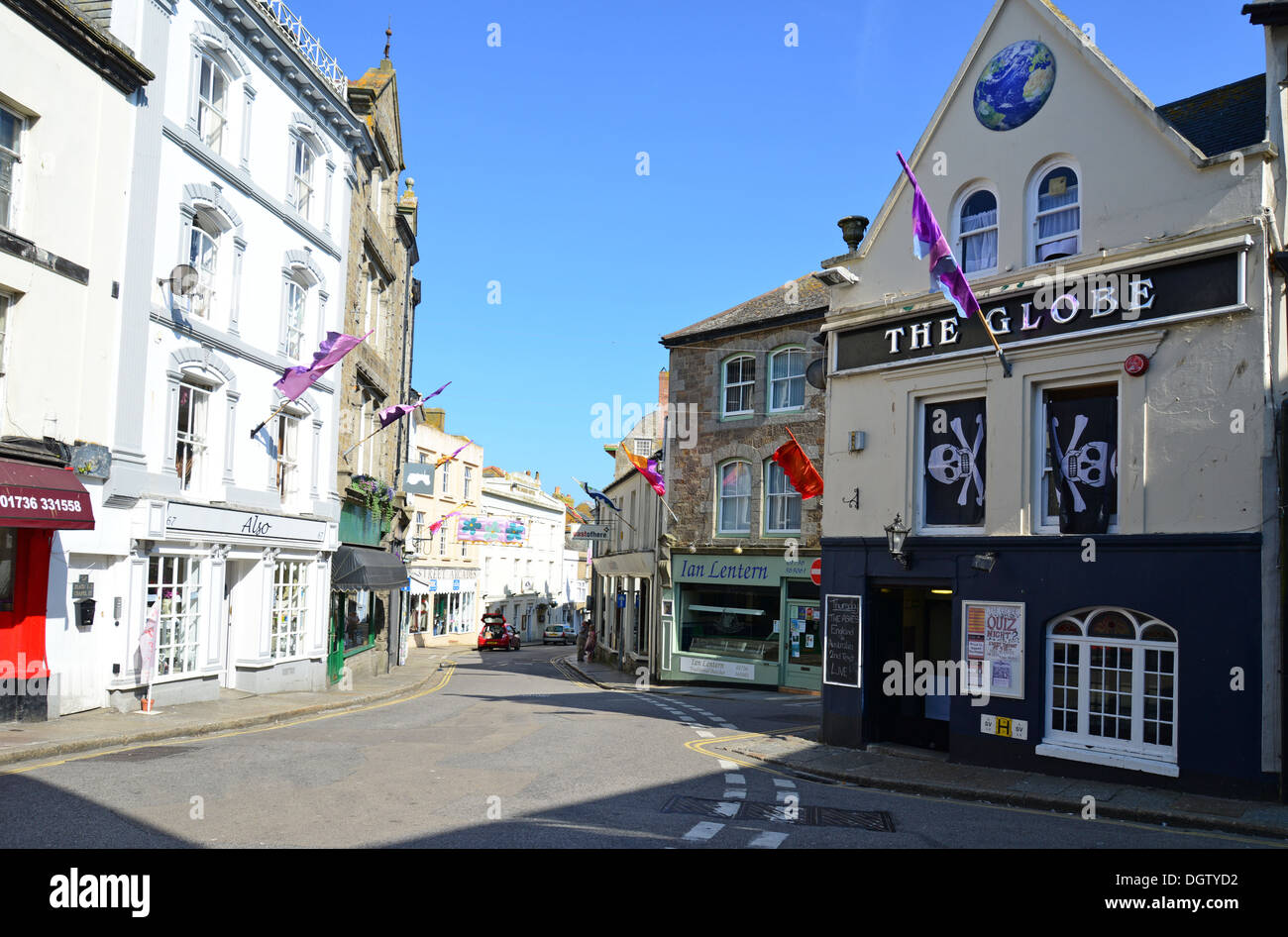 Queen Street, Penzance, Cornwall, England, Regno Unito Foto Stock