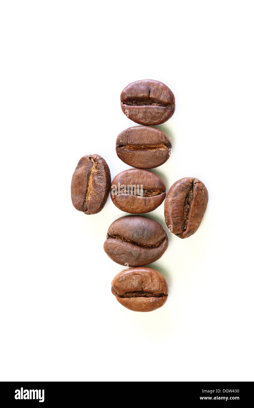 I chicchi di caffè su sfondo bianco Foto Stock