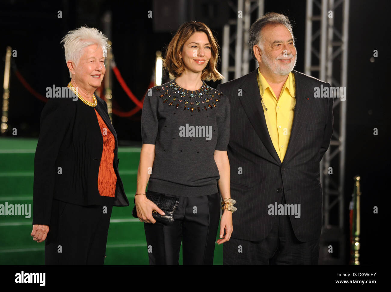 Elenor Coppola, Sofia Coppola e Francis Ford Coppola arrivano al XXVI Tokyo International Film Festival cerimonia di apertura. Foto Stock