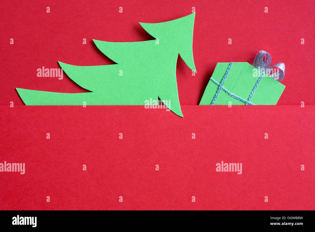 Natale carta astratto albero su sfondo rosso Foto Stock