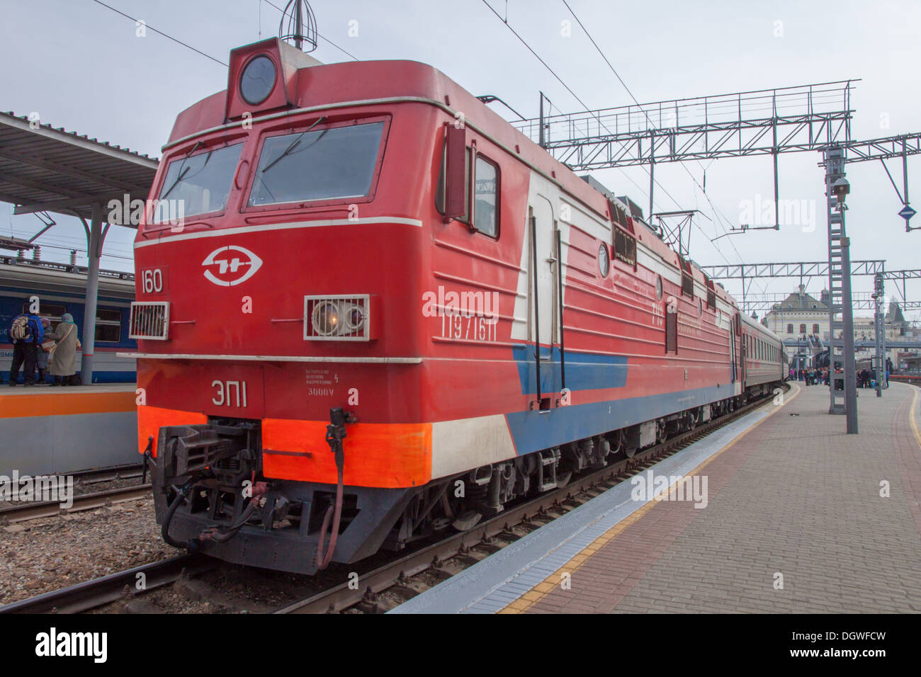 Un treno russo a Vladivostok Foto Stock