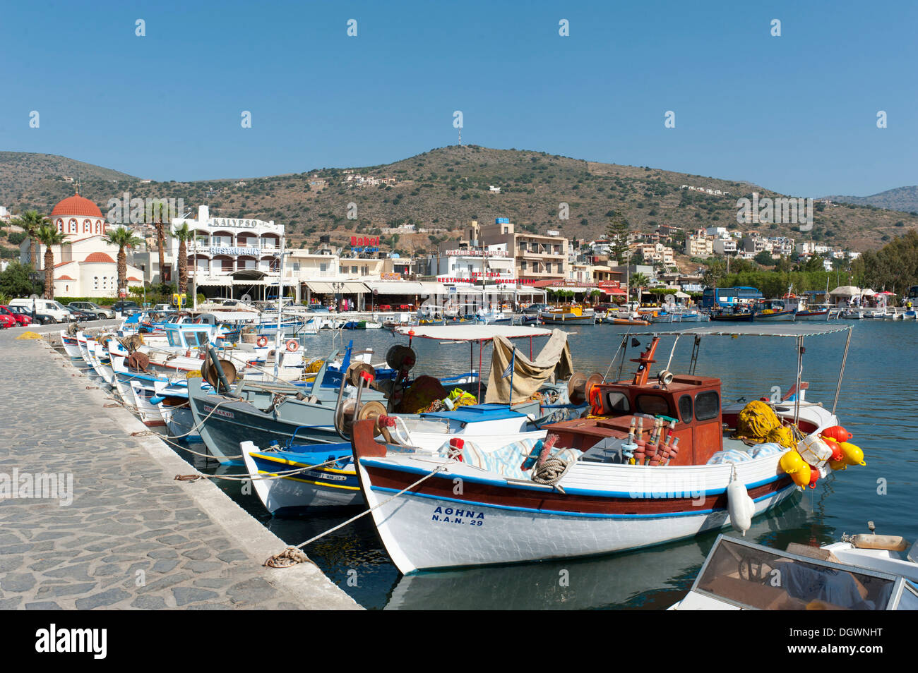 Porto Porto di pesca, barche da pesca Elounda, Creta, Grecia, orientale Mar Mediterraneo, Europa Foto Stock