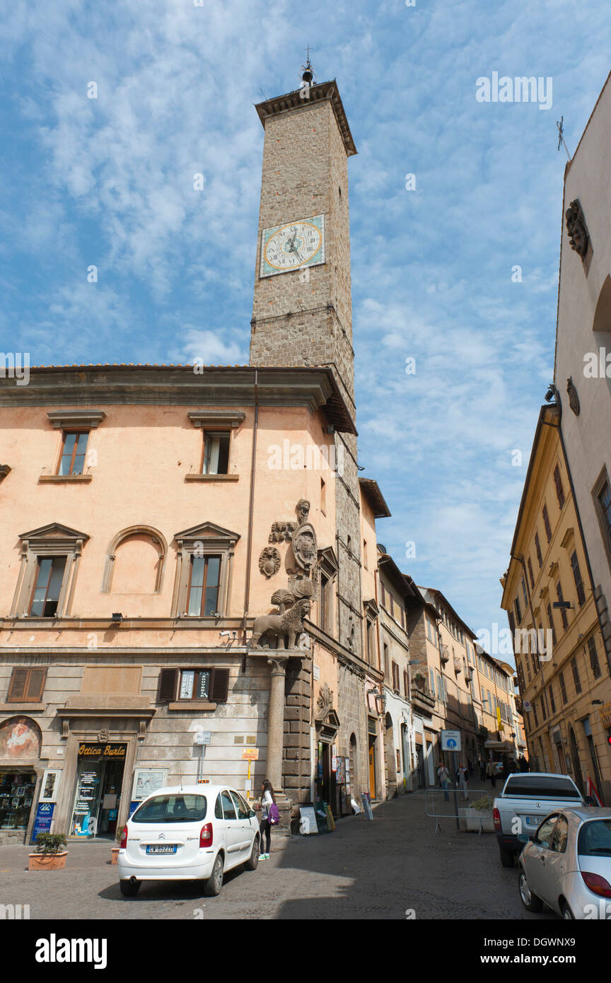 Piazza del Plebiscito, il municipio e la piazza della città, il Palazzo del Podestà con la torre dell orologio, Viterbo, Lazio, Italia, Europa meridionale Foto Stock
