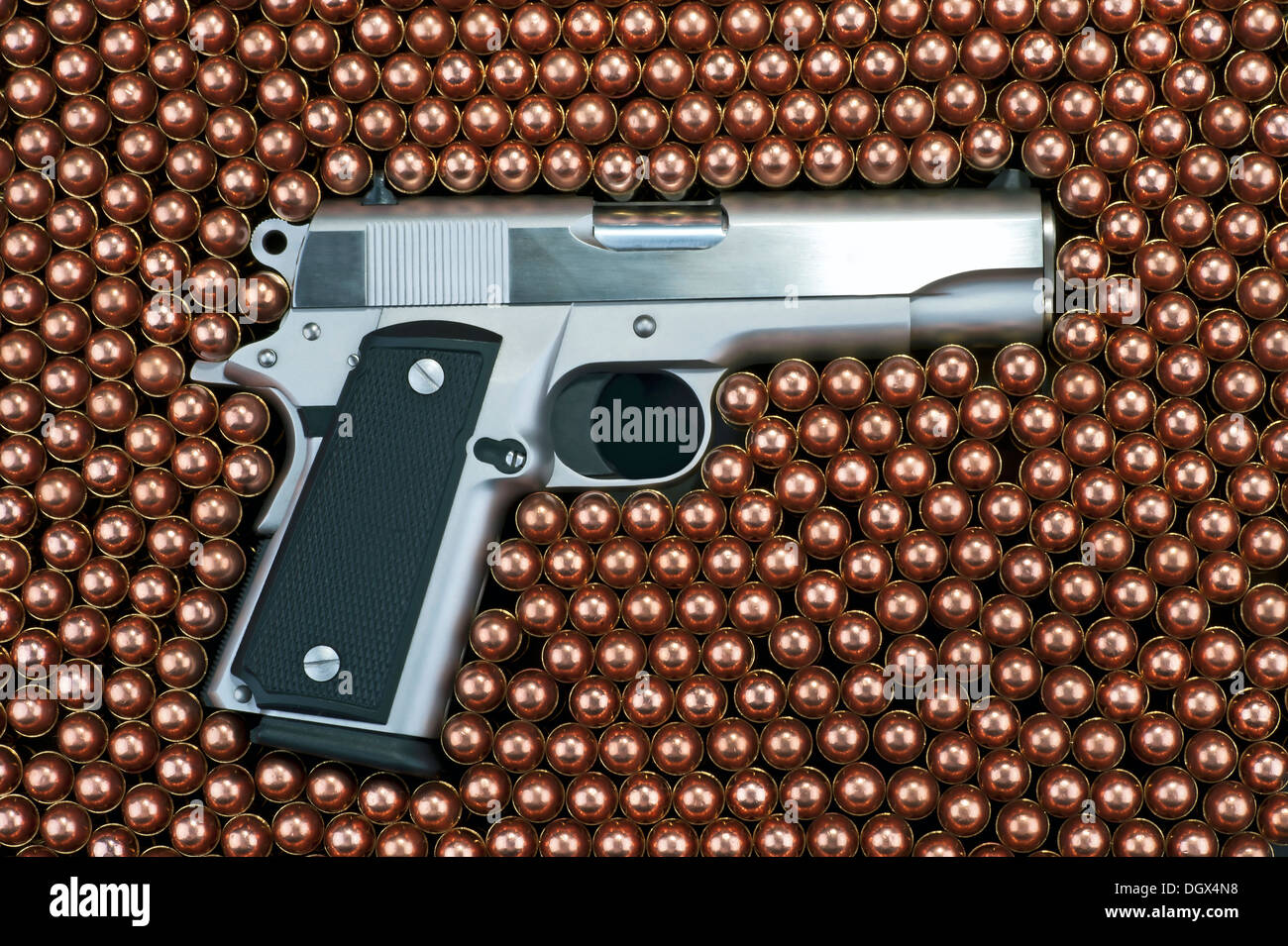 Pistola - pistola, proiettili e cartucce Foto Stock