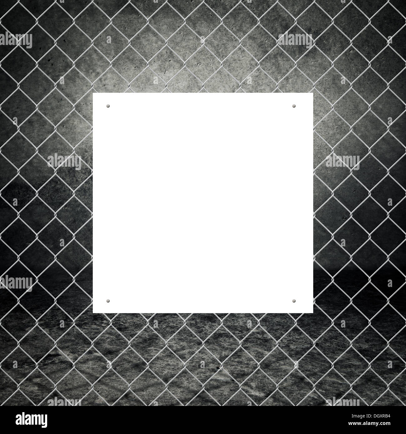 Poster in bianco sulla catena di metallo a griglia di recinzione camera in calcestruzzo Foto Stock