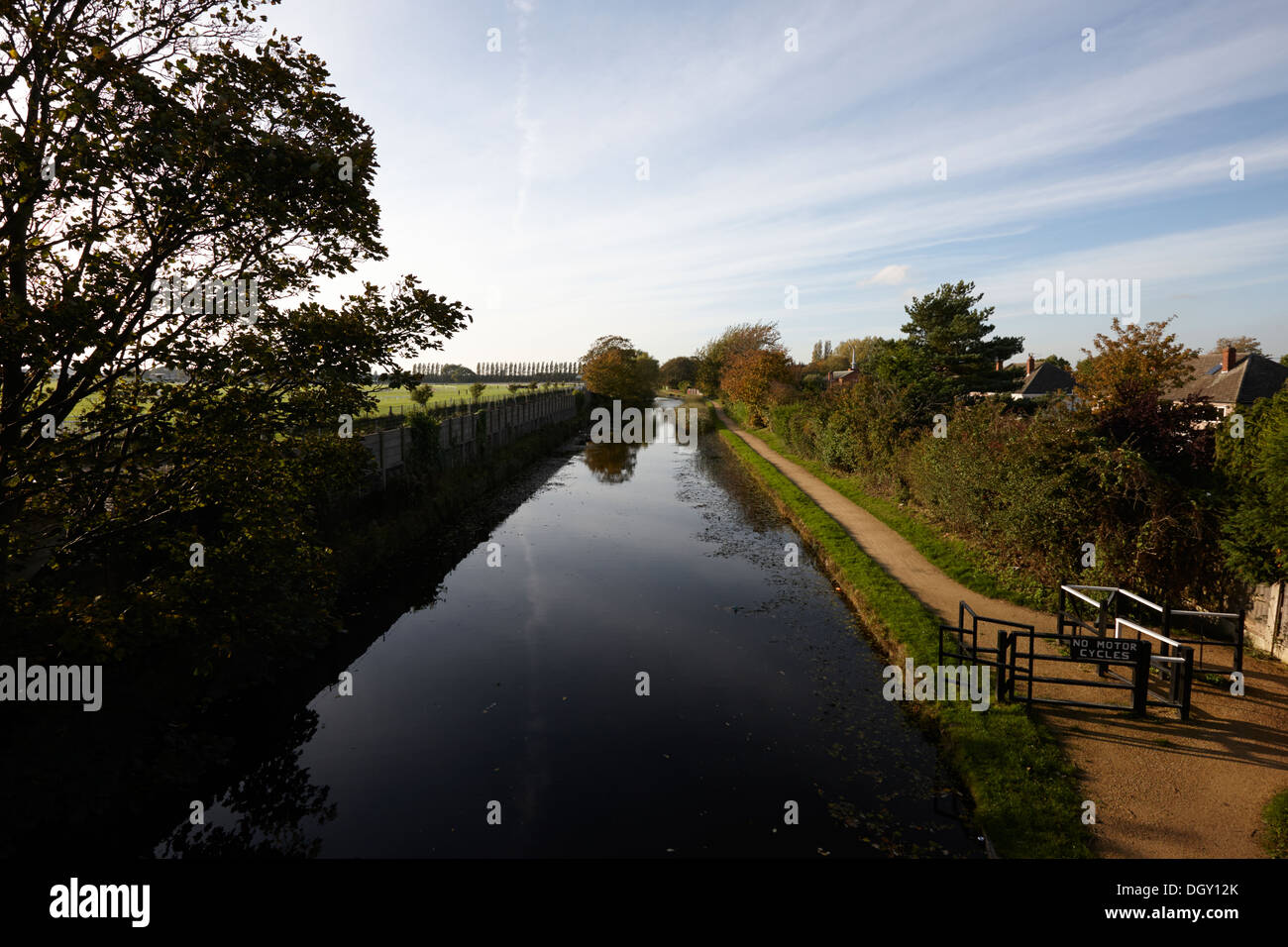 Liverpool leeds canal linea principale a Eglinton Foto Stock