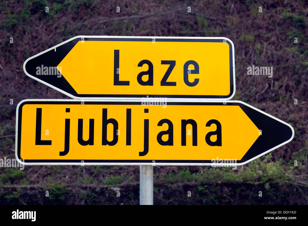 La segnaletica verso Lubiana o oziare lungo la Sava pista ciclabile, Slovenia, Europa, oziare, Slovenia Foto Stock