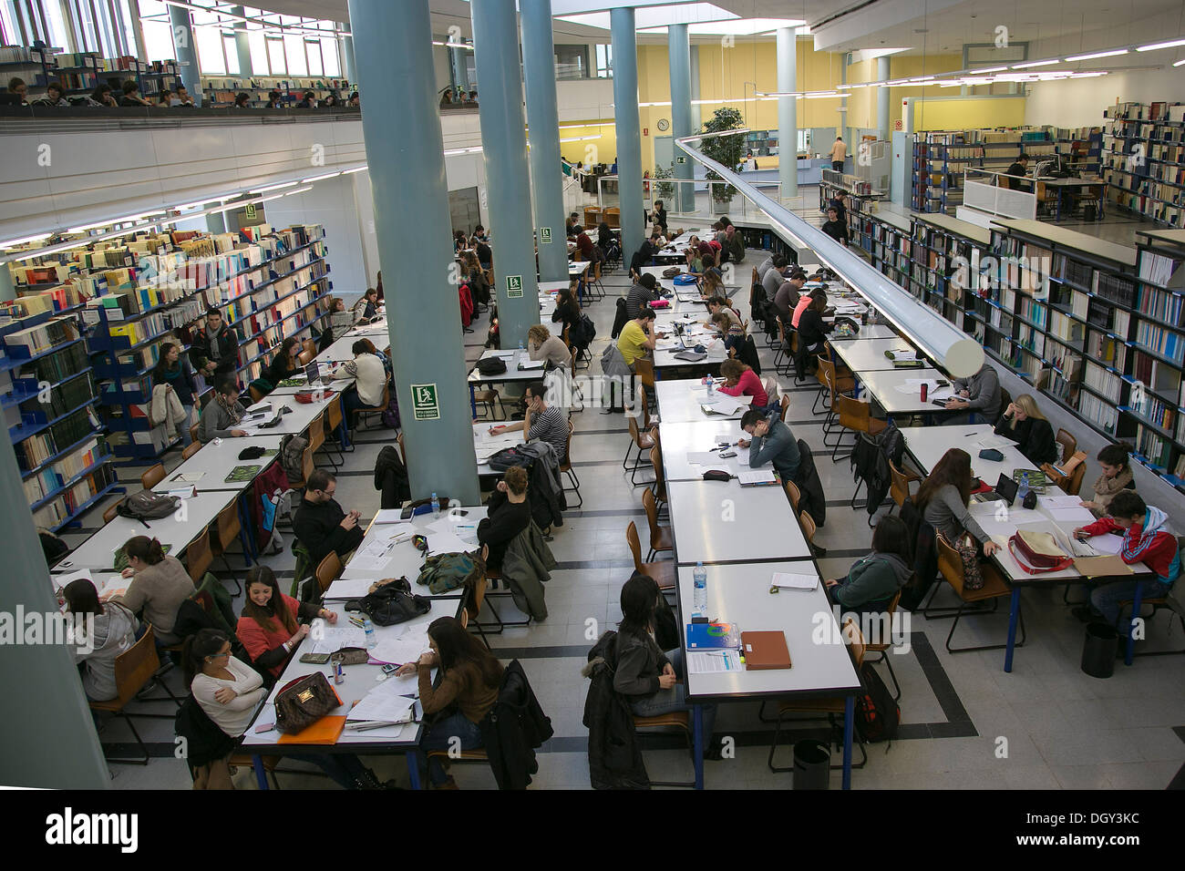 Gli studenti si vede nella loro aula in Mallorca, Spagna Foto Stock