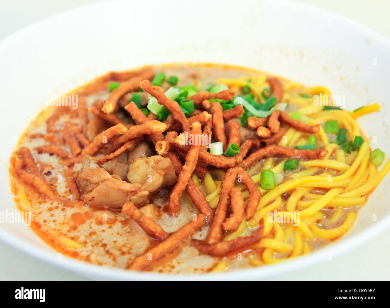 Khao Soy un famoso noodle della Tailandia del Nord. Foto Stock
