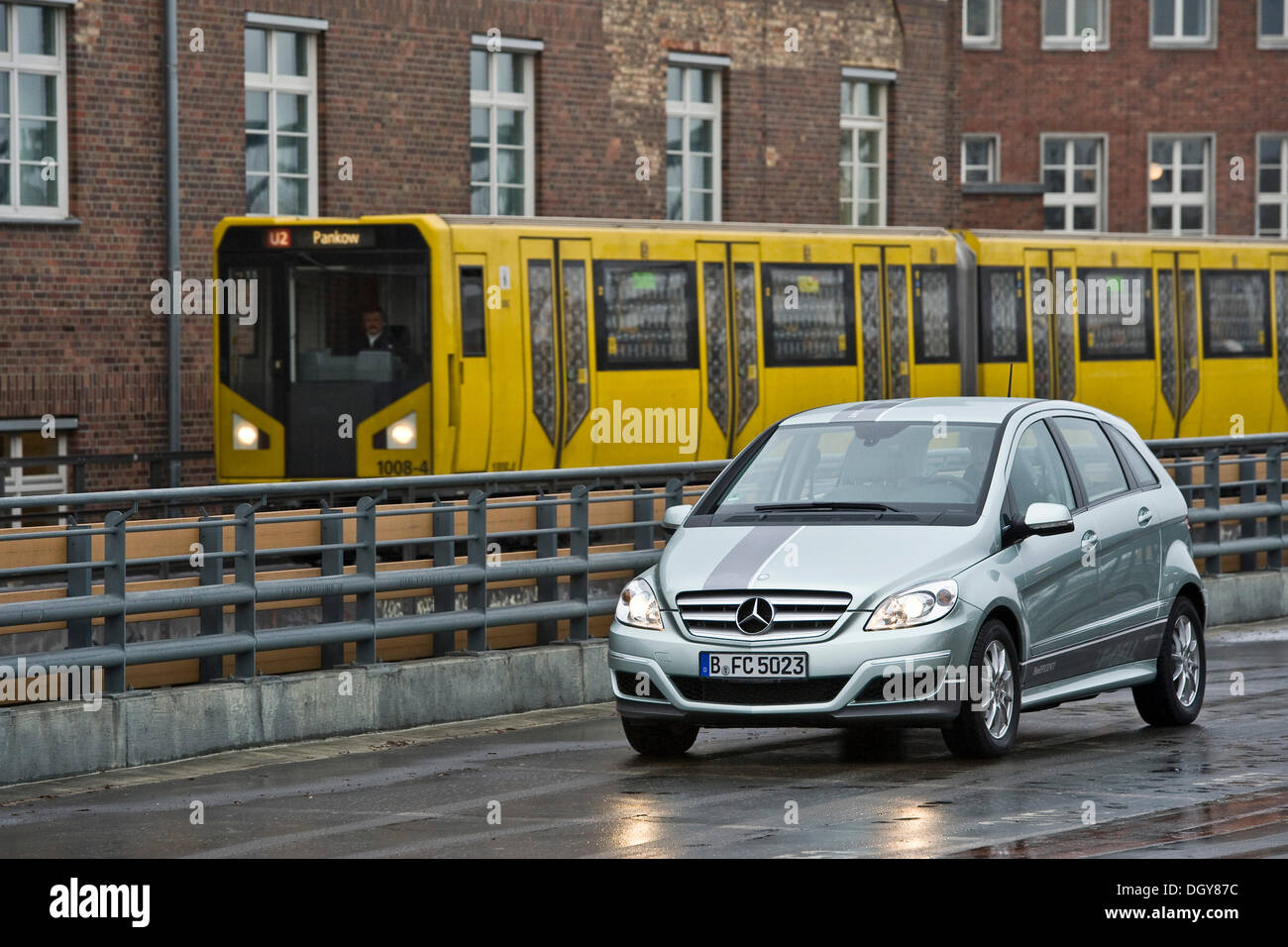 Cella a combustibile idrogeno veicolo, Mercedes classe B a zero emissioni, metro, Berlino Foto Stock