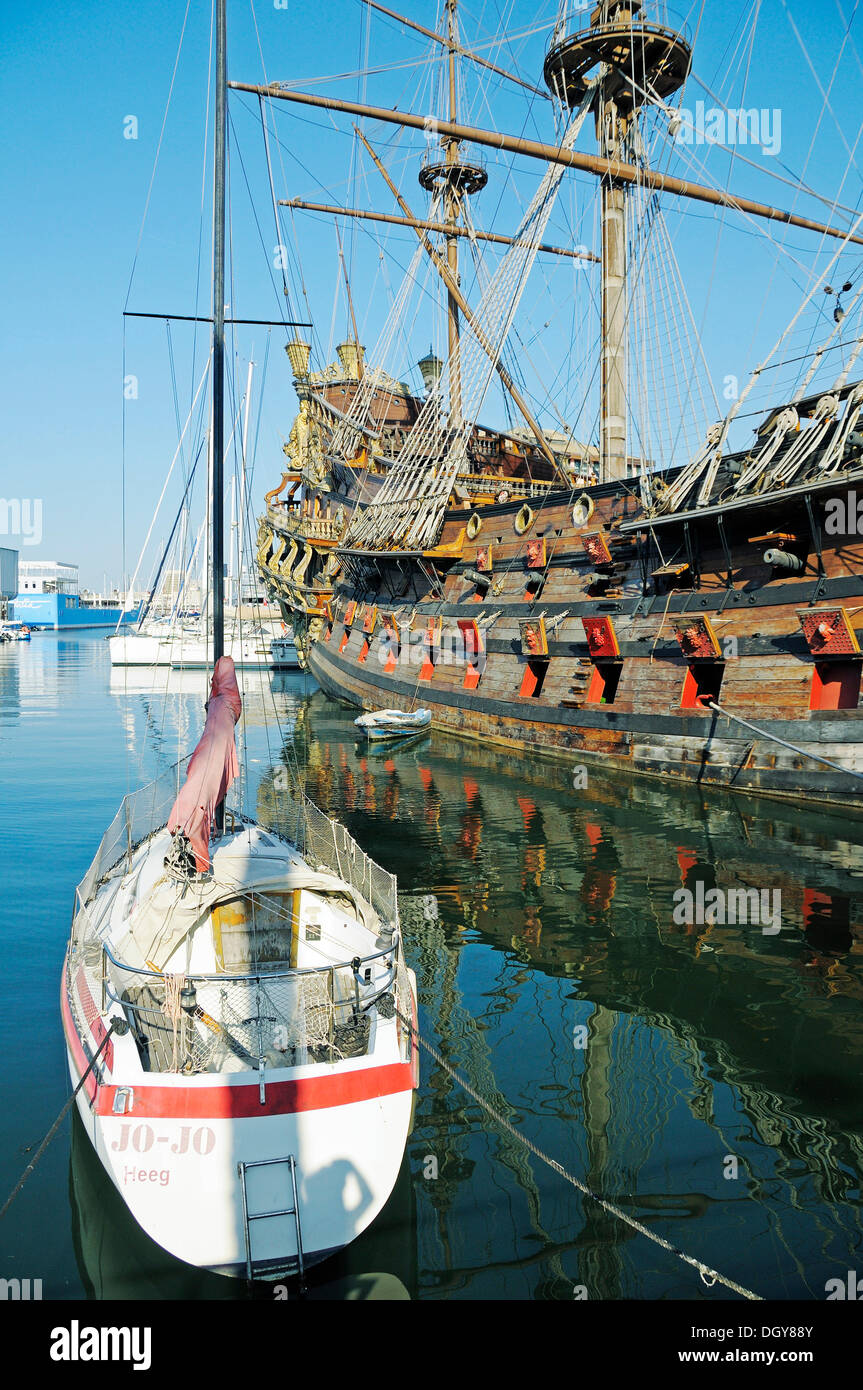 Replica galleon ship immagini e fotografie stock ad alta risoluzione - Alamy