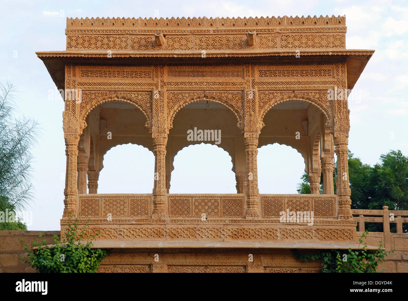 Architettura di Rajput, Mool Sagar, hotel di eredità e piacere giardini del Maharaja di Jodhpur, Jaisalmer, deserto di Thar Foto Stock