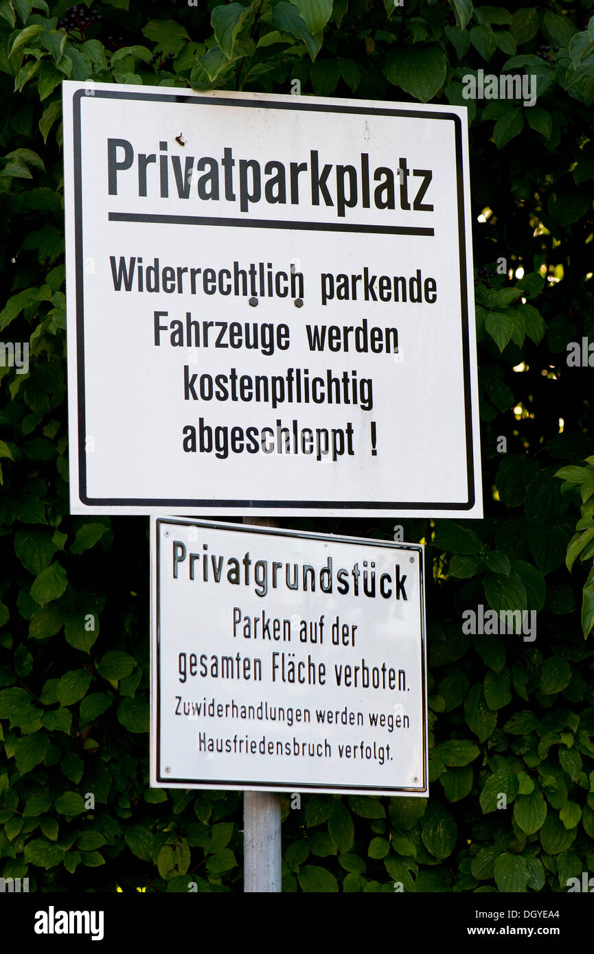 Parcheggio non segni, parcheggio auto privato, la proprietà privata, Tuebingen, Baden-Wuerttemberg Foto Stock