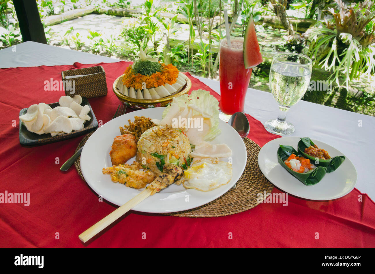 Nasi Goreng, Indonesiana riso fritto, Ubud, Bali, Indonesia Foto Stock