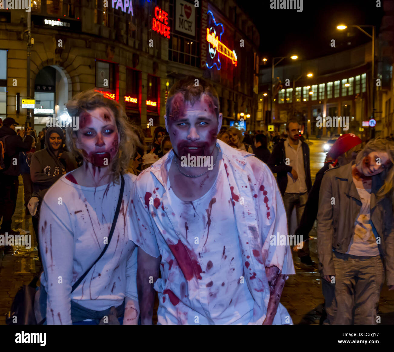Zombie a piedi Manchester 2013 Foto Stock