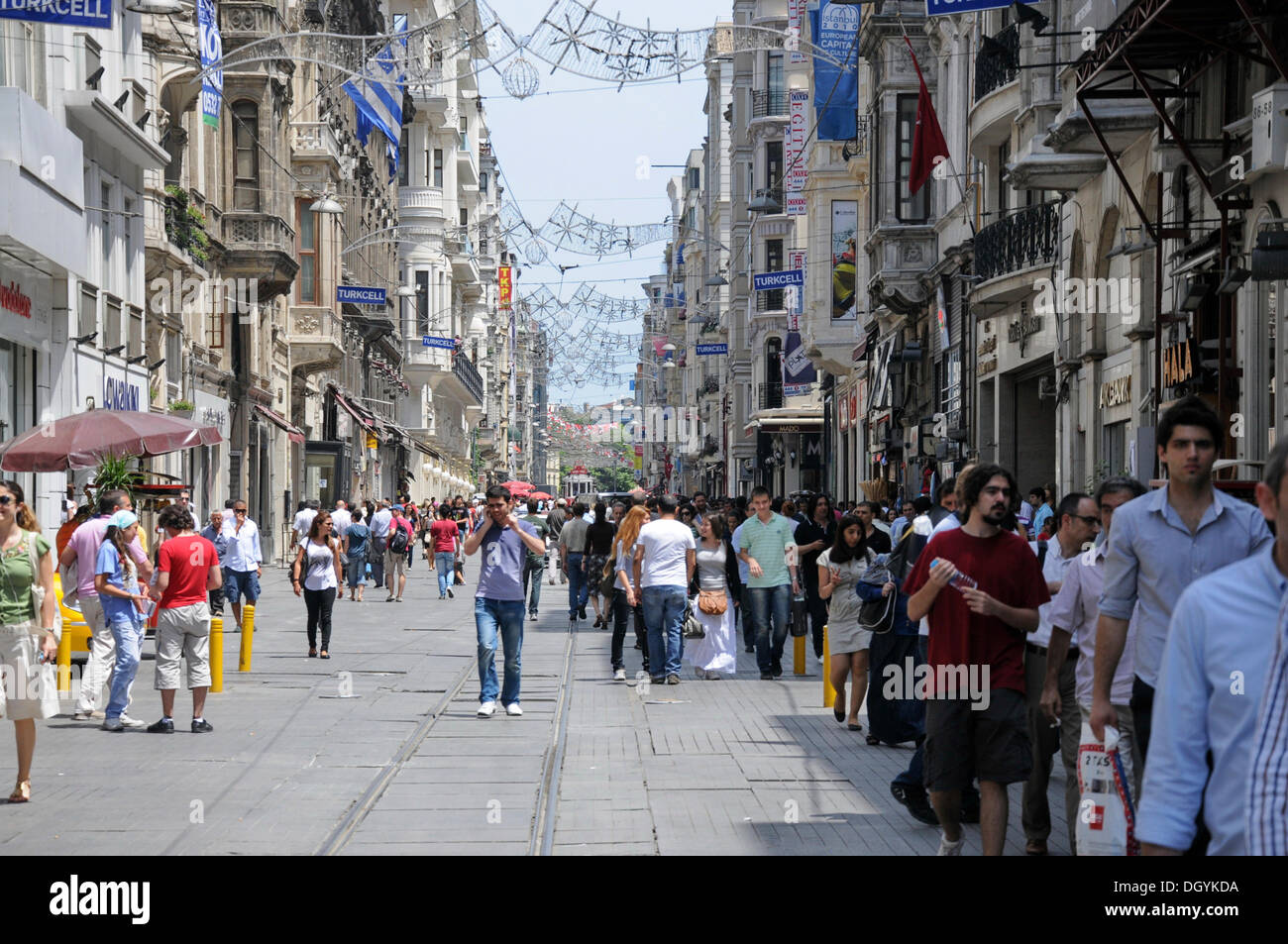Strada pedonale Istiklal Caddesi, Istanbul, Turchia, europa Foto Stock