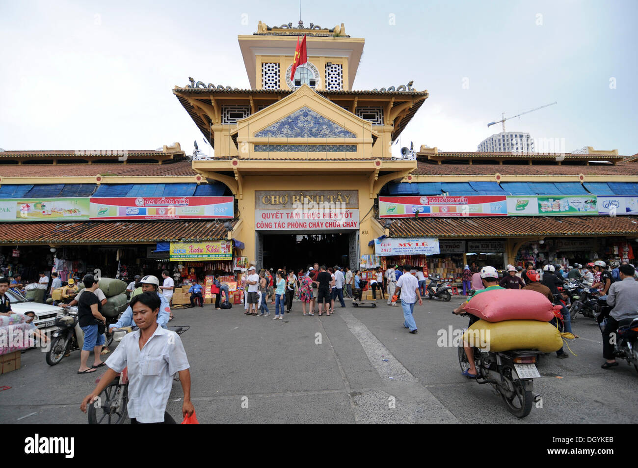 Il Mercato di Binh Tay,, cinese mercato all'ingrosso, Ho chi minh city, vietnam, sud-est asiatico Foto Stock