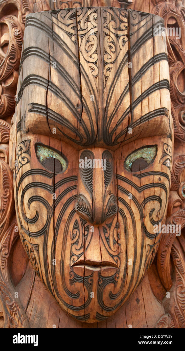 Arte Maori maschera in legno Foto Stock