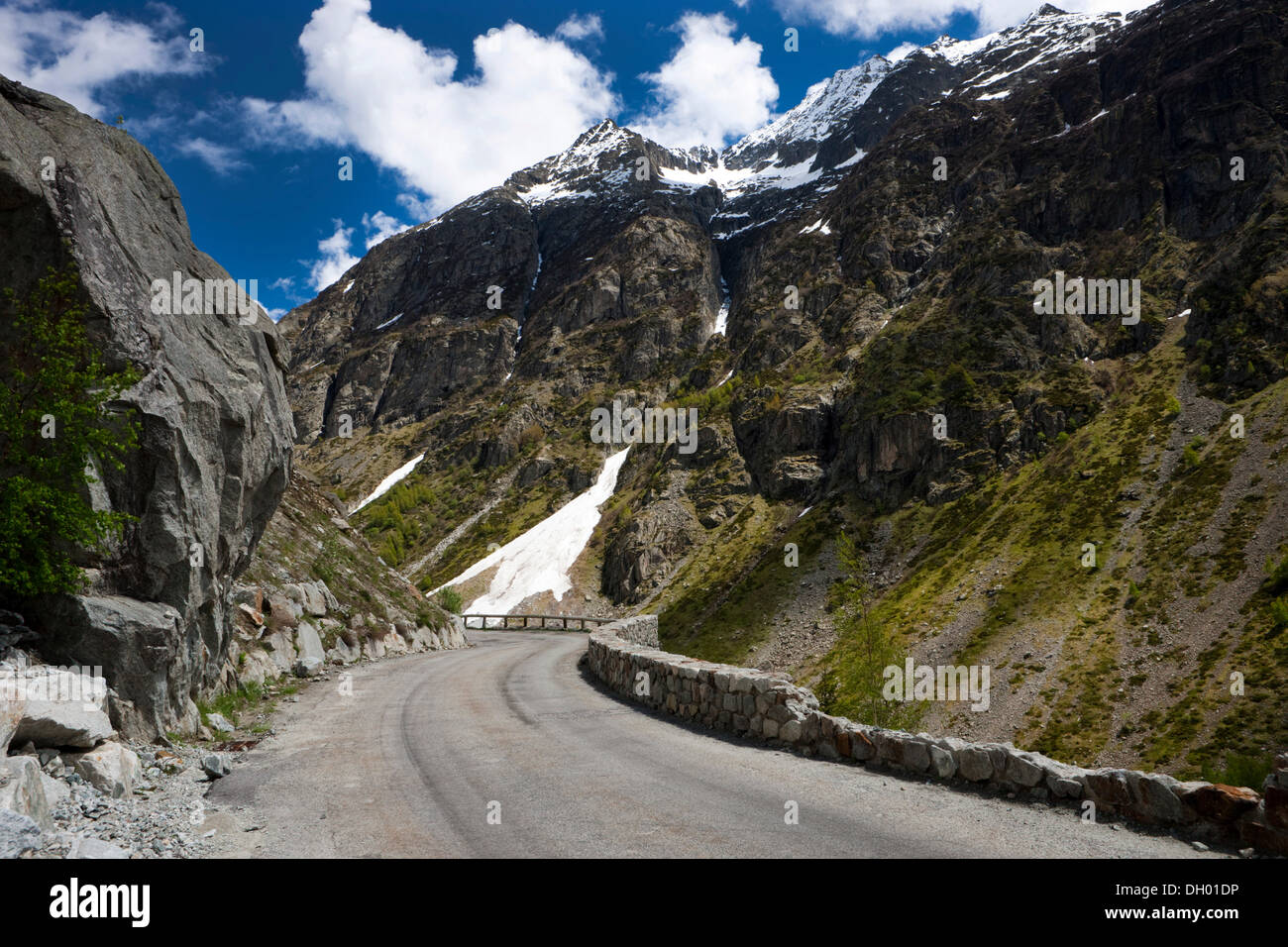 Strada alpina per La Berarde, Nationalpark Ecrins, Rhone Alpes, Département Isère, Rhône-Alpes, in Francia Foto Stock