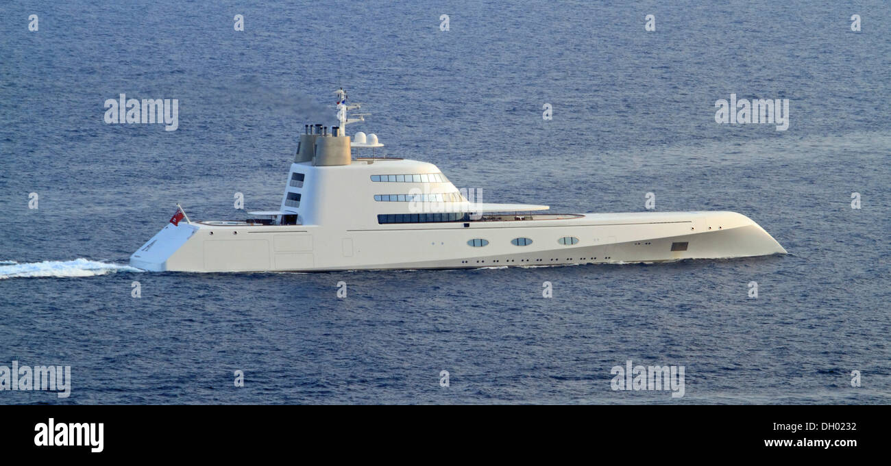 Yacht a motore, un, costruito da Blohm + Voss GmbH, lunghezza complessiva, 119 metri, costruita nel 2008, di proprietà di Andrei Melnichenko, Cote d'Azur Foto Stock