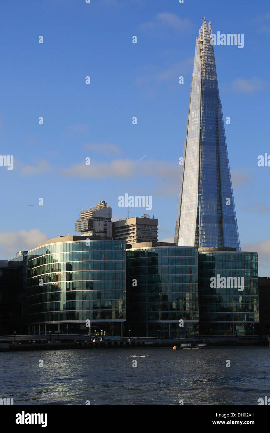 Southwark con il Municipio e la Shard, in Europa il secondo edificio più alto, 310 metri, Thames di Fiume Foto Stock
