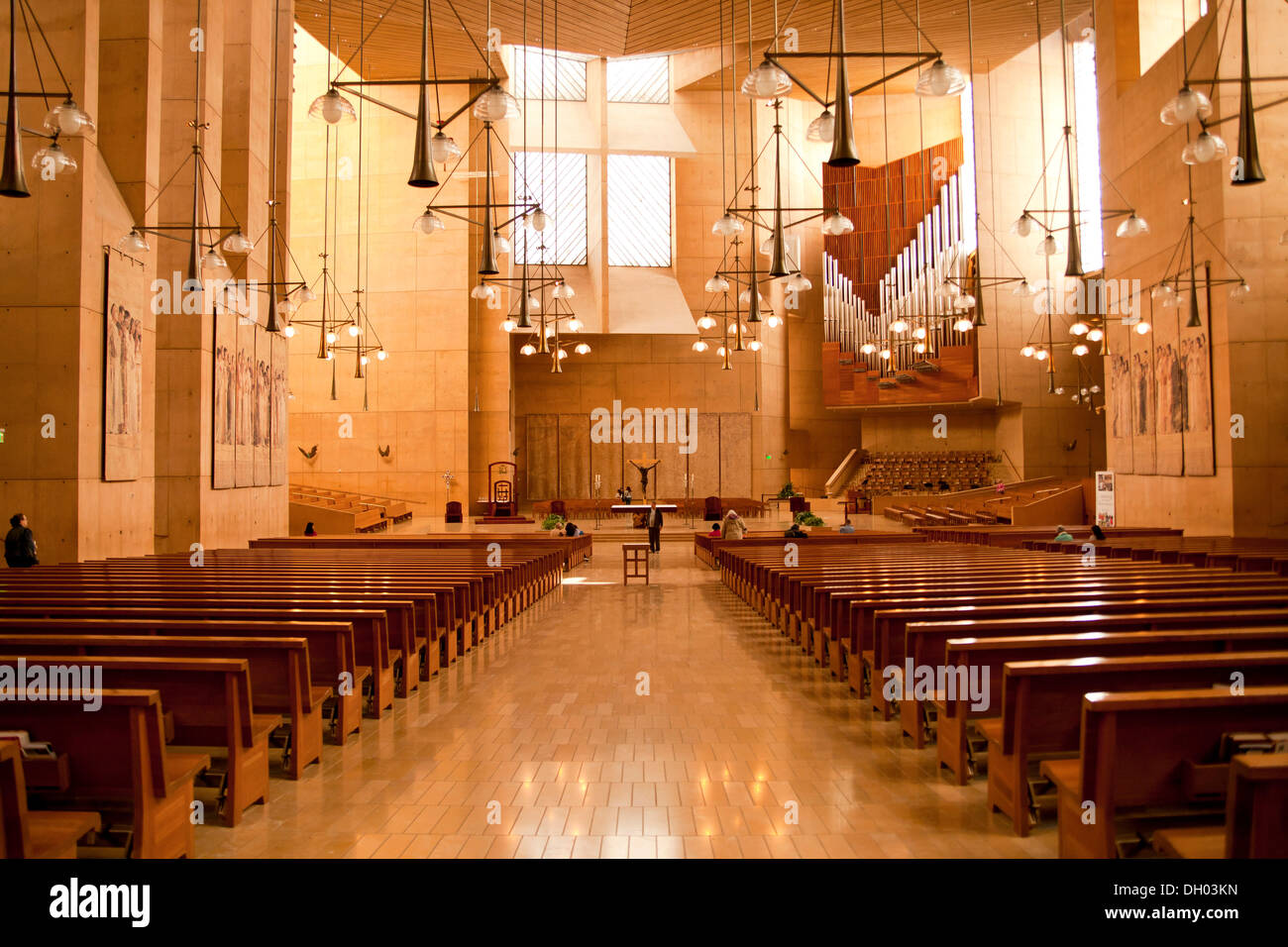 Interno, Cattedrale di Nostra Signora degli Angeli di Los Angeles, California, Stati Uniti Foto Stock