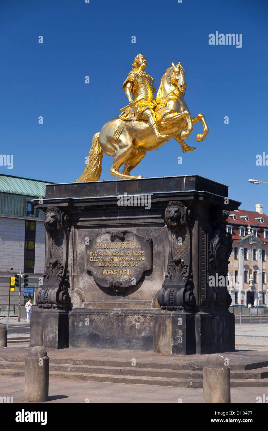 Golden Rider, monumento ad Augusto il Forte in Dresden-Neustadt, Hauptstraße, Sassonia Foto Stock