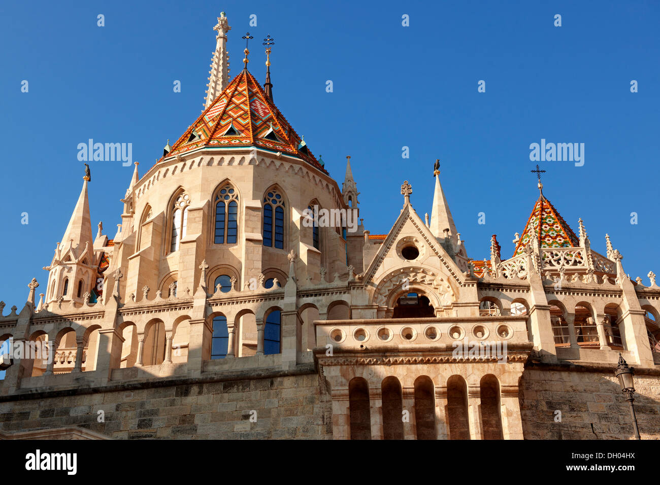 La chiesa di Nostra Signora o la chiesa di San Mattia, Mátyás templom, il quartiere del Castello di Budapest, Ungheria, Europa Foto Stock
