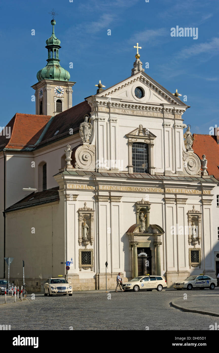 San Giuseppe chiesa monastero carmelitano, centro storico di Regensburg, Alto Palatinato, Bavaria Foto Stock