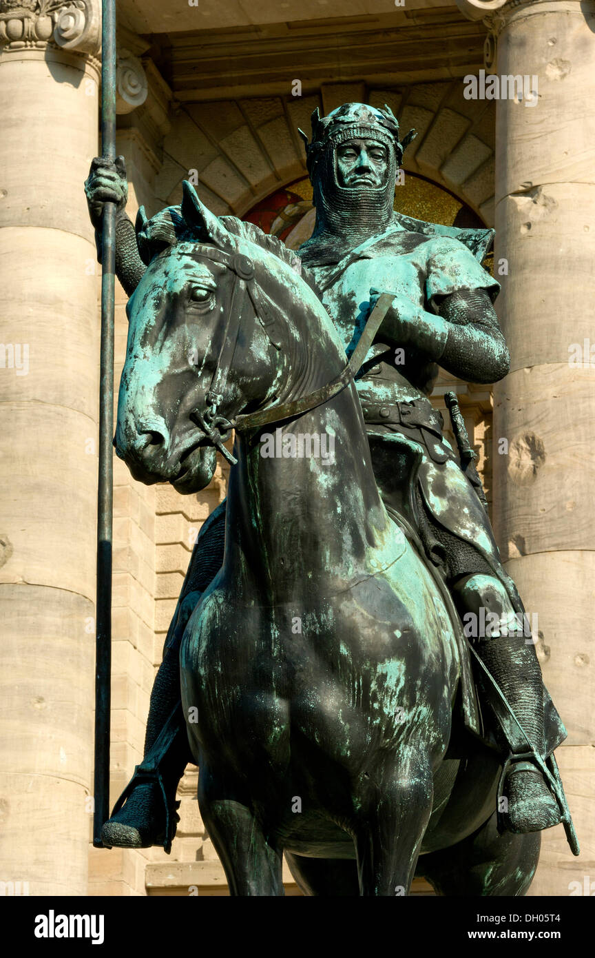 Statua equestre in bronzo di Otto von Wittelsbach duca di Baviera bavarese, Cancelleria dello Stato, ex esercito museo nel Foto Stock