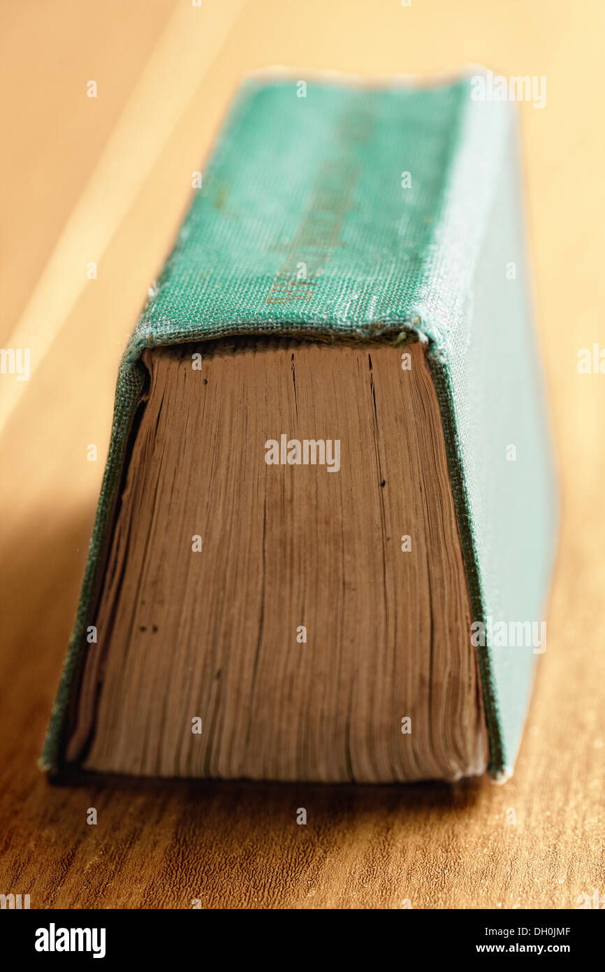 Libro verde della colonna vertebrale fino closeup Foto Stock